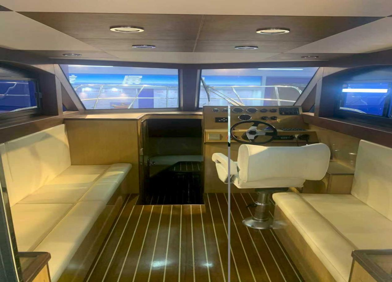 36FT (11m) Luxury Fishing Yacht (3) 36FT (11m) Luxury Fishing Yacht (3)