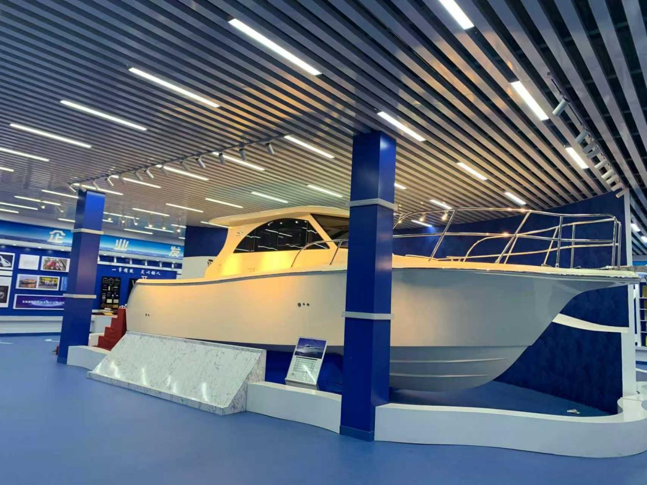 36FT (11m) Luxury Fishing Yacht (4) 36FT (11m) Luxury Fishing Yacht (4)