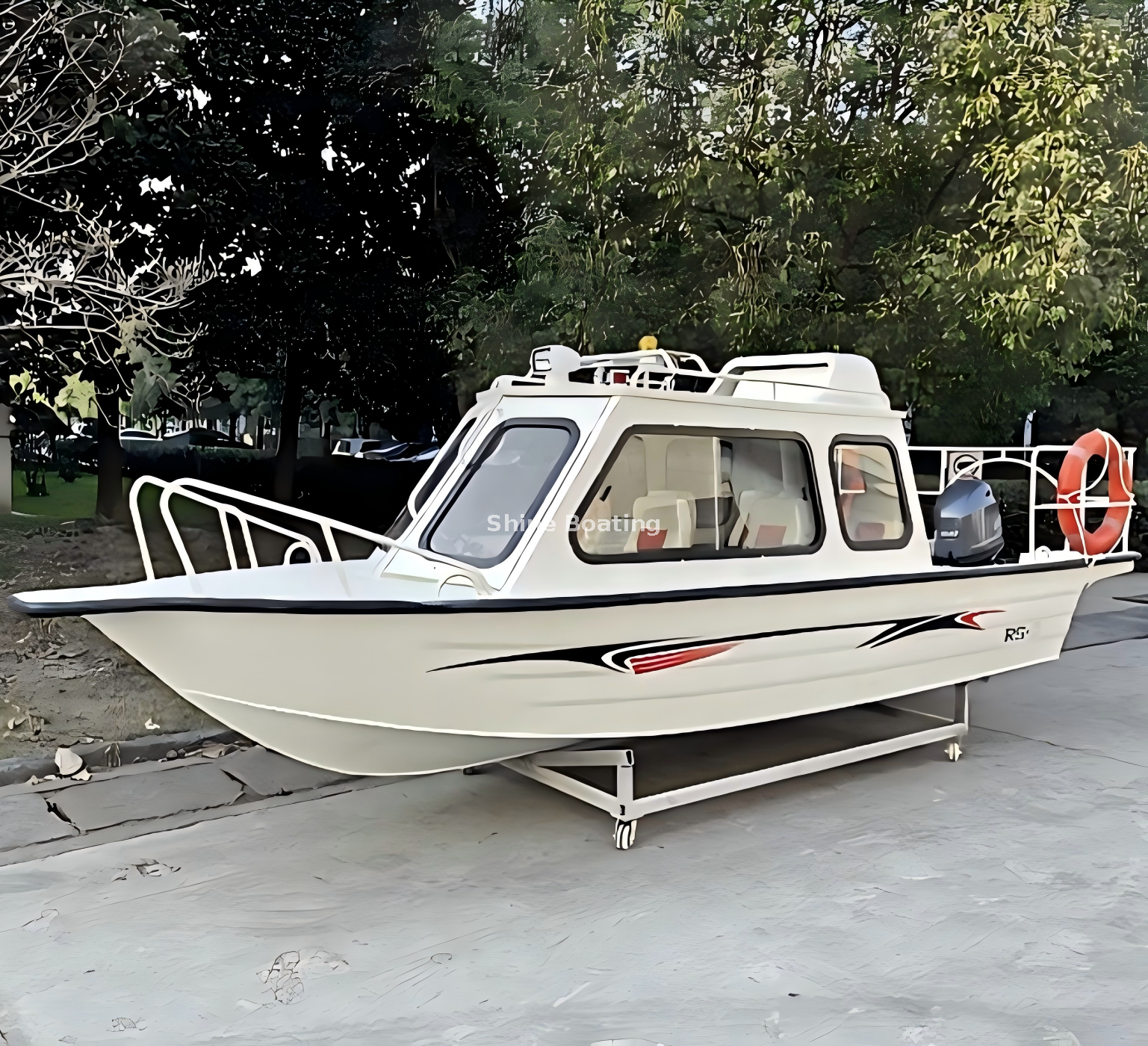 SHINE 600 Aluminum Cabin Fishing Boat – Front Side View SHINE 600 aluminum cabin fishing boat featuring a white hull, enclosed hardtop cabin, large windows and outboard motor