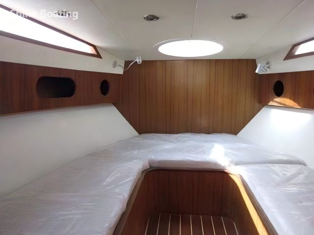 Shine 1008 Yacht Private Sleeping Cabin Shine 1008 yacht private sleeping cabin with comfortable berths