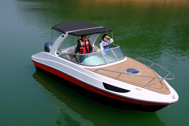 Shine 730 Speed Boat