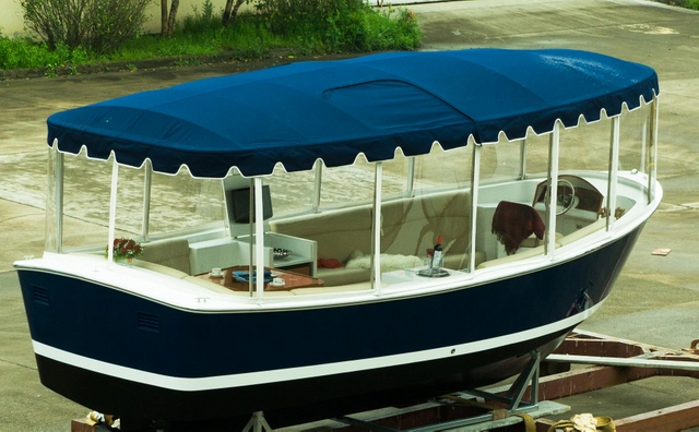 Sightseeing Boat