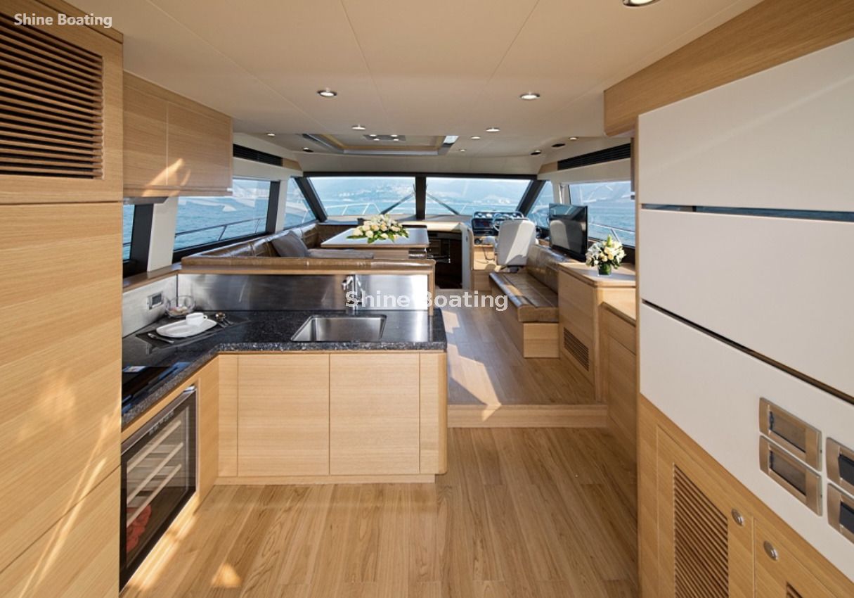 52ft luxury flybridge yacht (4)