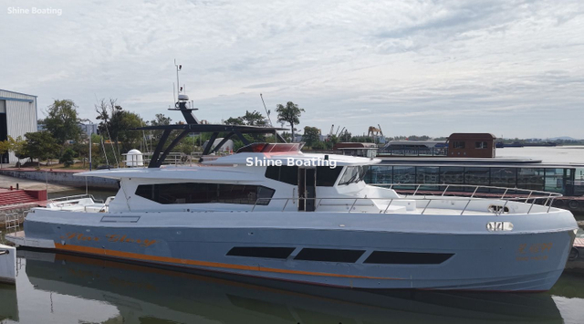 SHINE24（79ft）