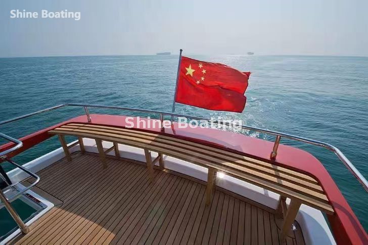 52ft luxury flybridge yacht (19)